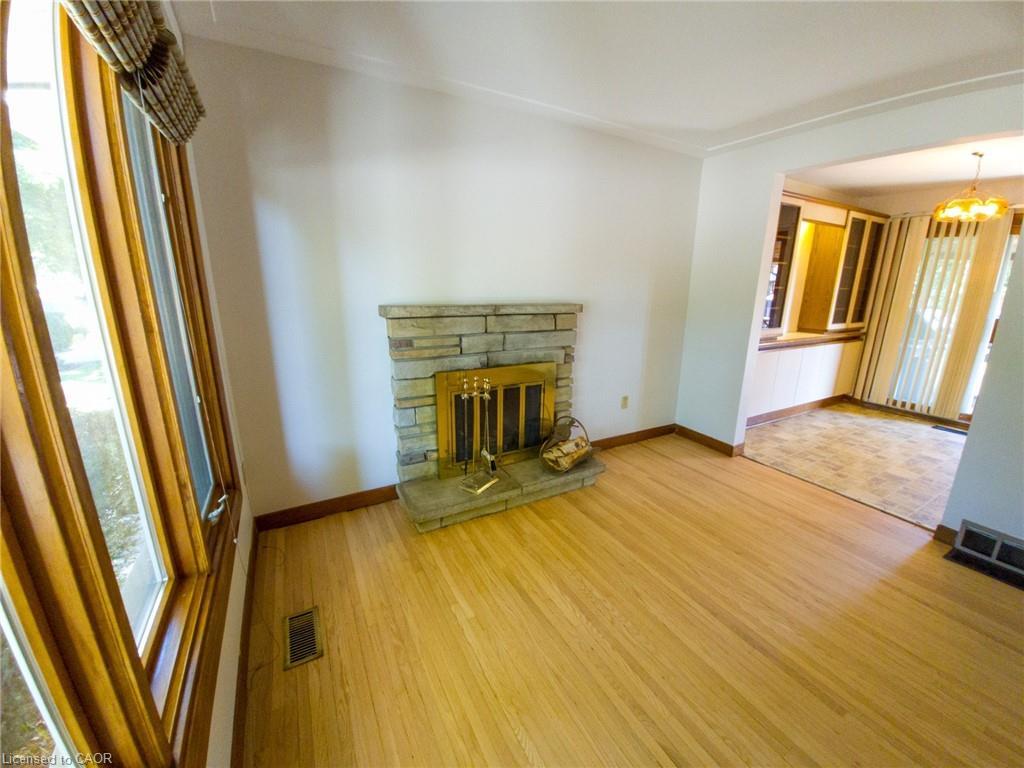 164 Laurier Avenue, Hamilton, ON - Indoor Photo Showing Other Room
