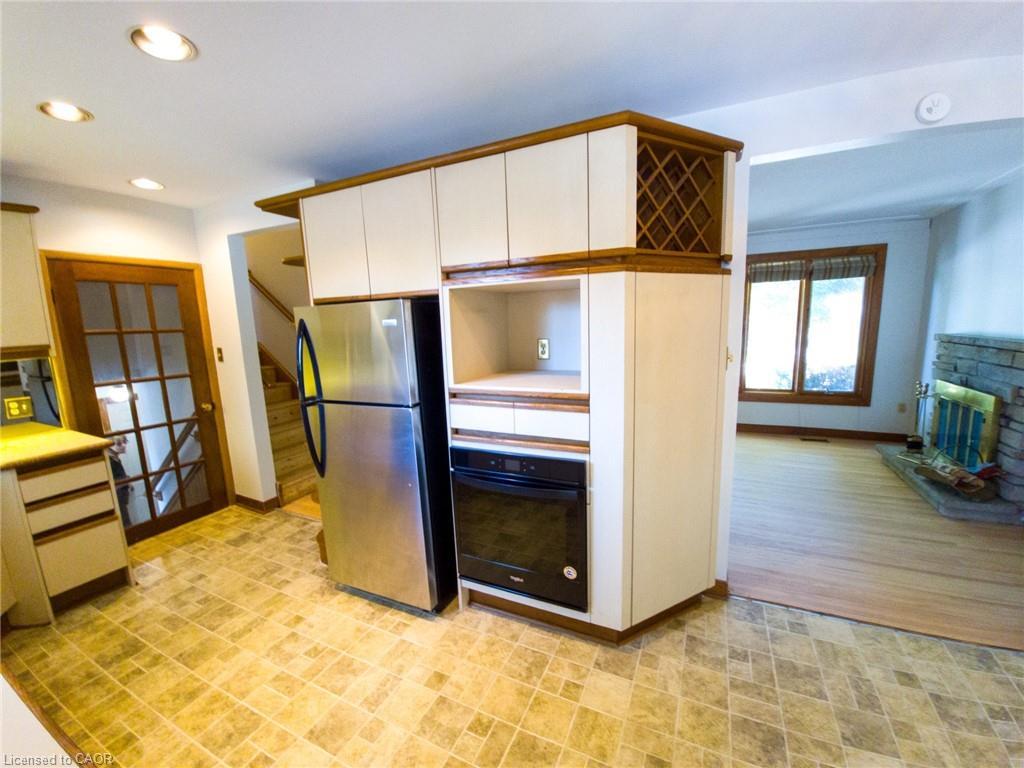 164 Laurier Avenue, Hamilton, ON - Indoor Photo Showing Kitchen