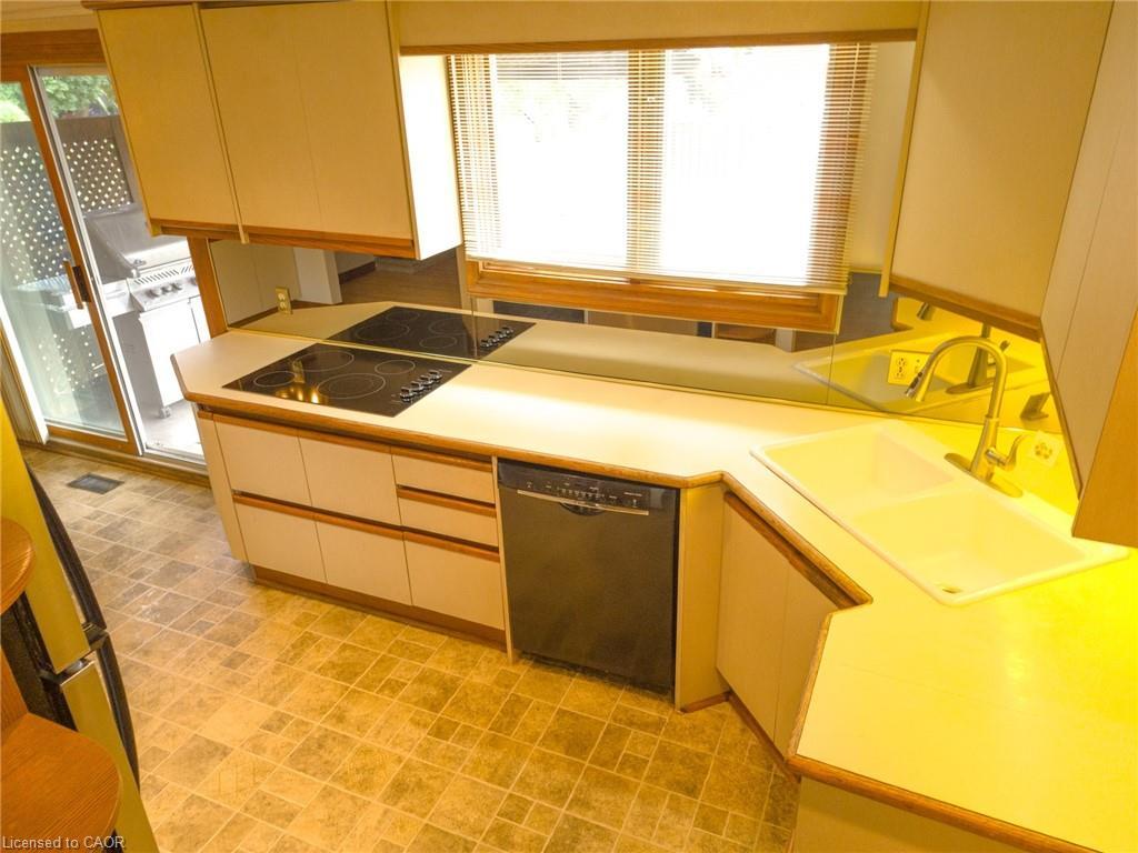 164 Laurier Avenue, Hamilton, ON - Indoor