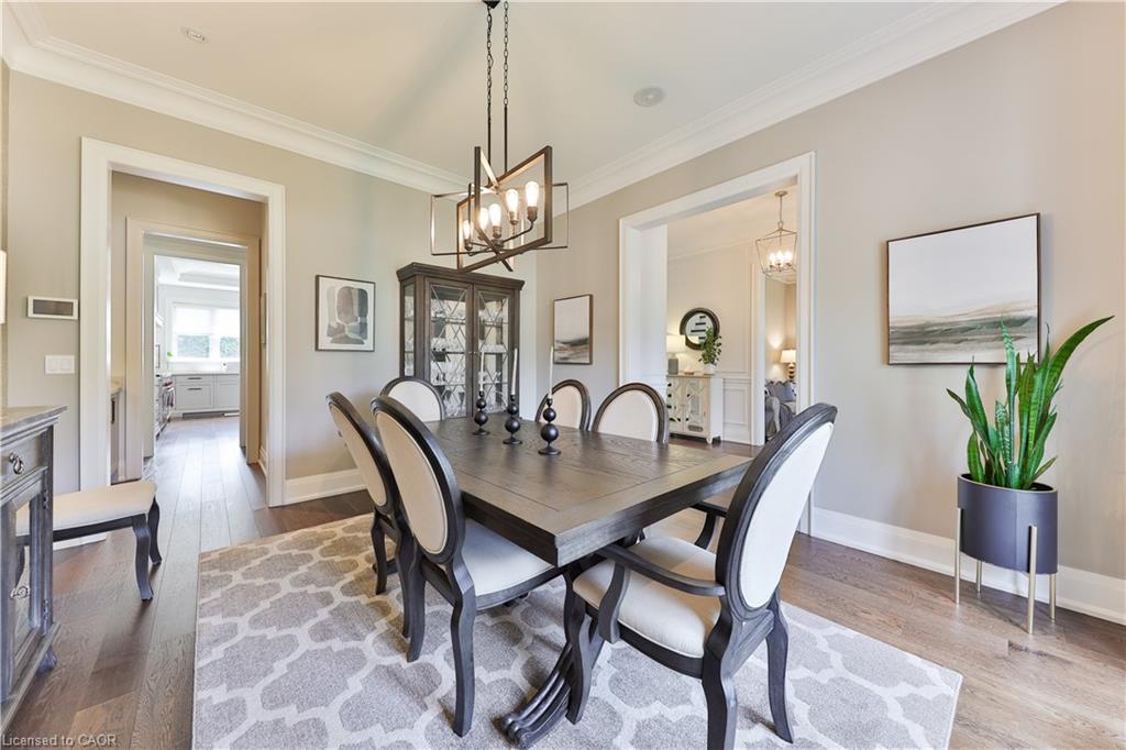 408 Saville Crescent, Oakville, ON - Indoor Photo Showing Dining Room