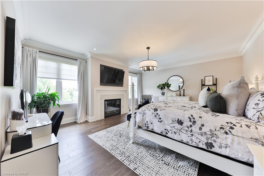 408 Saville Crescent, Oakville, ON - Indoor Photo Showing Bedroom