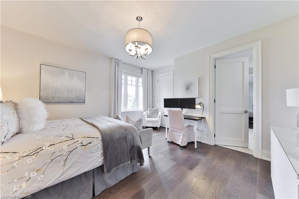 408 Saville Crescent, Oakville, ON - Indoor Photo Showing Bedroom