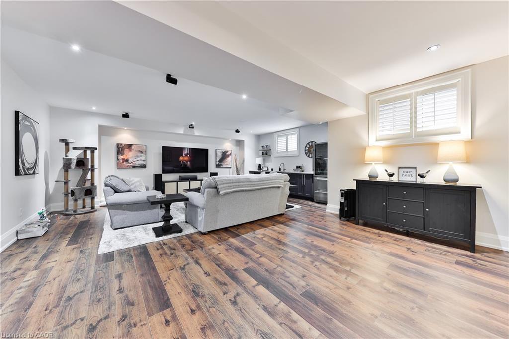 408 Saville Crescent, Oakville, ON - Indoor Photo Showing Other Room