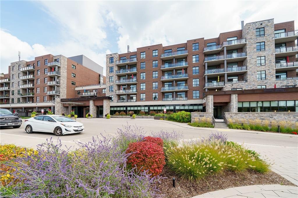 206-3290 New Street, Burlington, ON - Outdoor With Facade