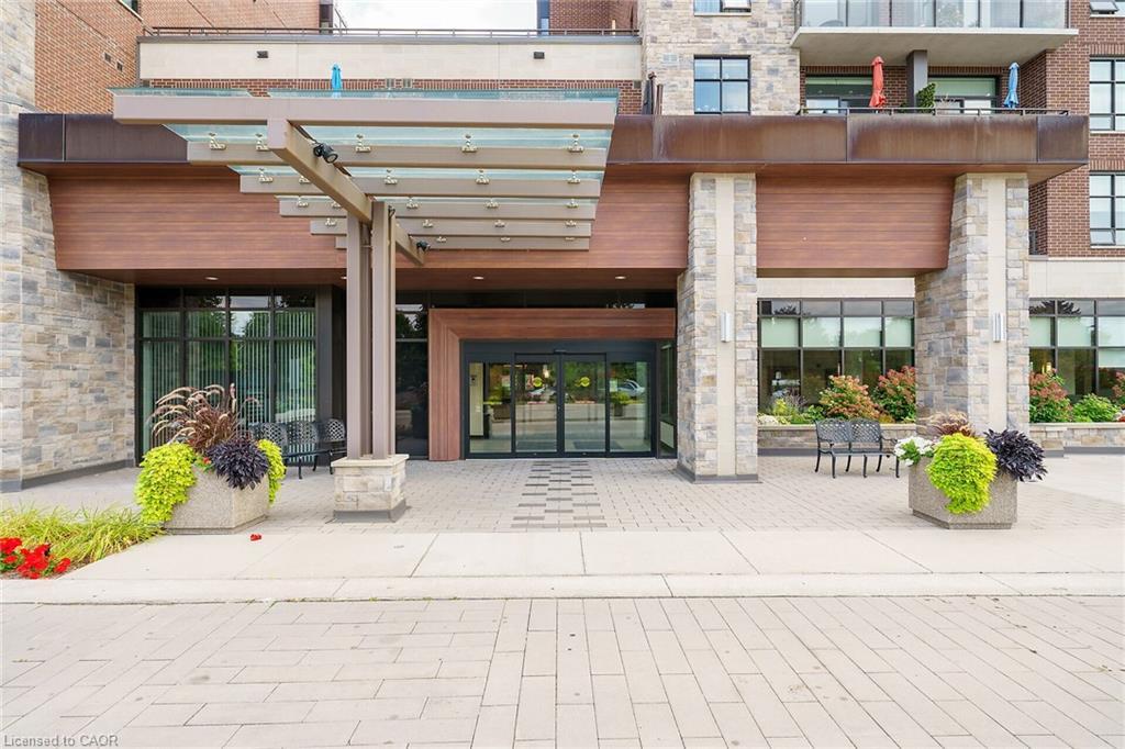 206-3290 New Street, Burlington, ON - Outdoor