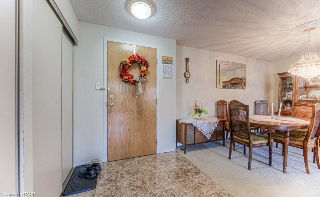 207-55 Blue Springs Drive, Waterloo, ON - Indoor Photo Showing Dining Room