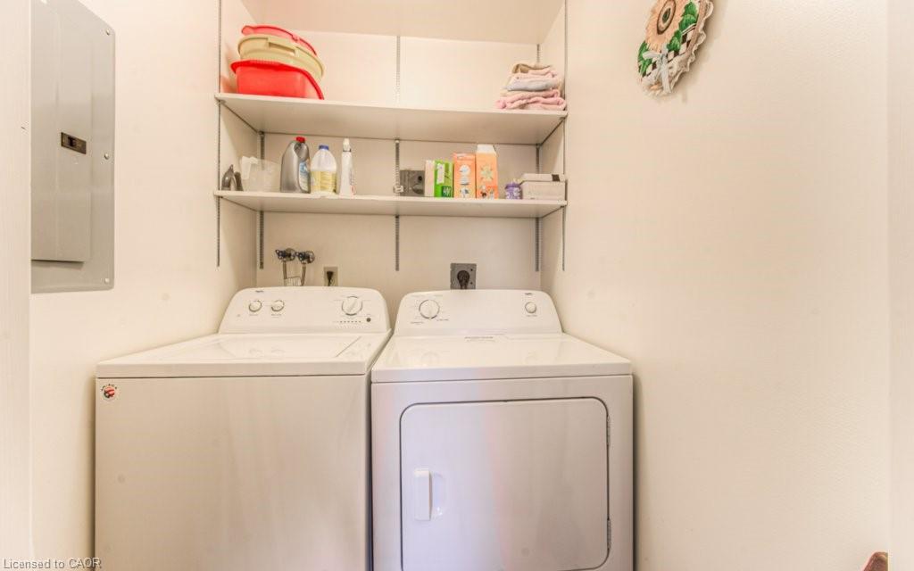 207-55 Blue Springs Drive, Waterloo, ON - Indoor Photo Showing Laundry Room