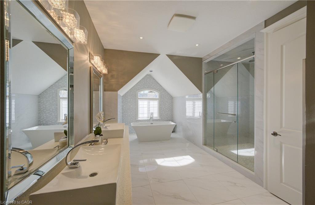 705 Meadowsweet Avenue, Waterloo, ON - Indoor Photo Showing Other Room