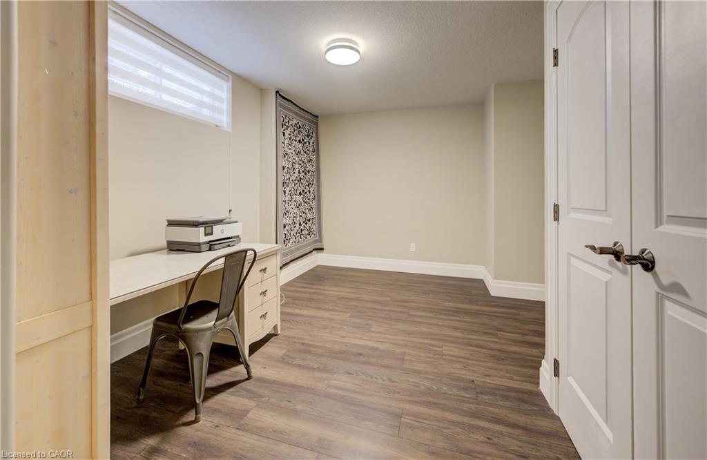 705 Meadowsweet Avenue, Waterloo, ON - Indoor