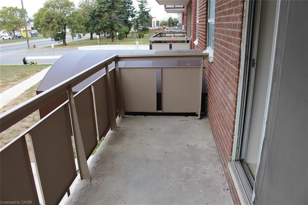 204-851 Queenston Road, Hamilton, ON - Outdoor