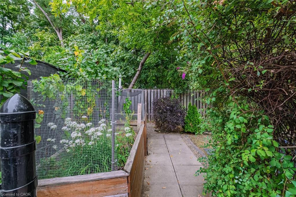 5 Dalhousie Avenue, Hamilton, ON - Outdoor