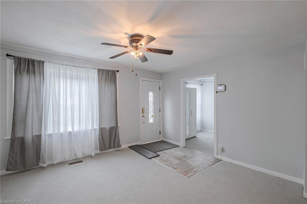 5 Dalhousie Avenue, Hamilton, ON - Indoor Photo Showing Other Room