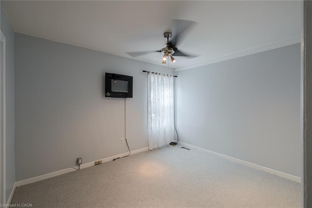 5 Dalhousie Avenue, Hamilton, ON - Indoor Photo Showing Other Room