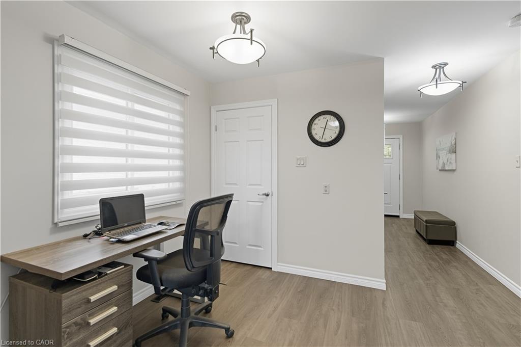 56 Muscot Drive, Hamilton, ON - Indoor Photo Showing Office