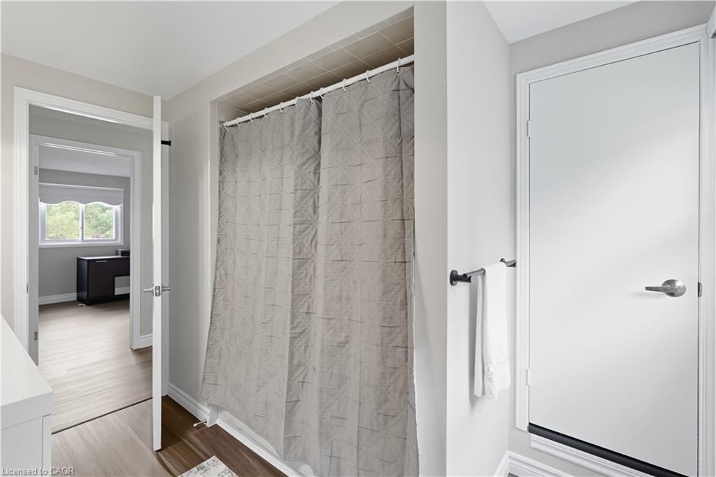 56 Muscot Drive, Hamilton, ON - Indoor