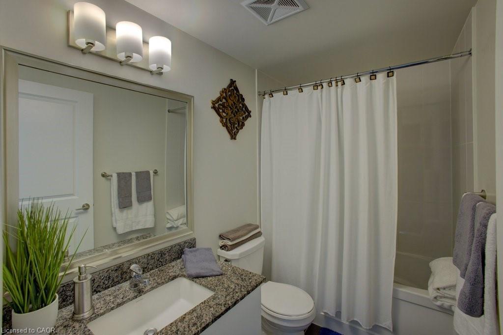 1601-75 Eglinton Avenue W, Mississauga, ON - Indoor Photo Showing Bathroom