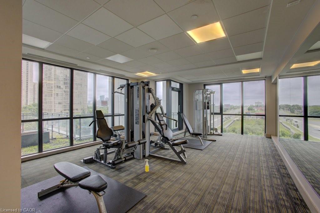 1601-75 Eglinton Avenue W, Mississauga, ON - Indoor Photo Showing Gym Room