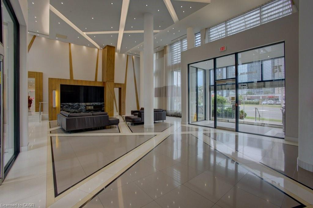 1601-75 Eglinton Avenue W, Mississauga, ON - Indoor Photo Showing Other Room