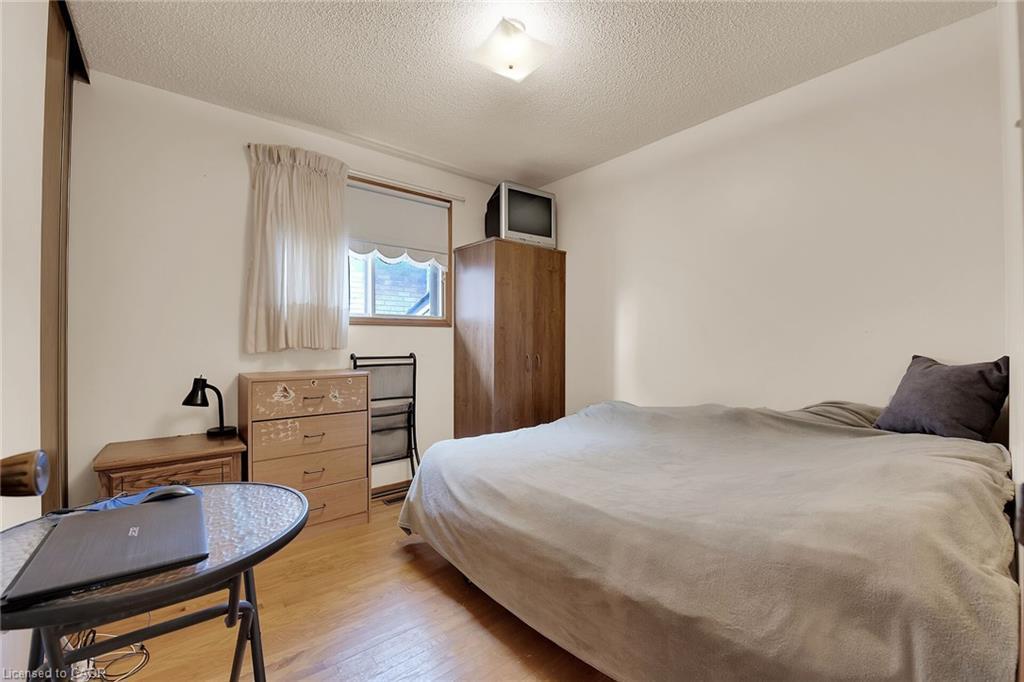 45 Juniper Drive, Stoney Creek, ON - Indoor Photo Showing Bedroom
