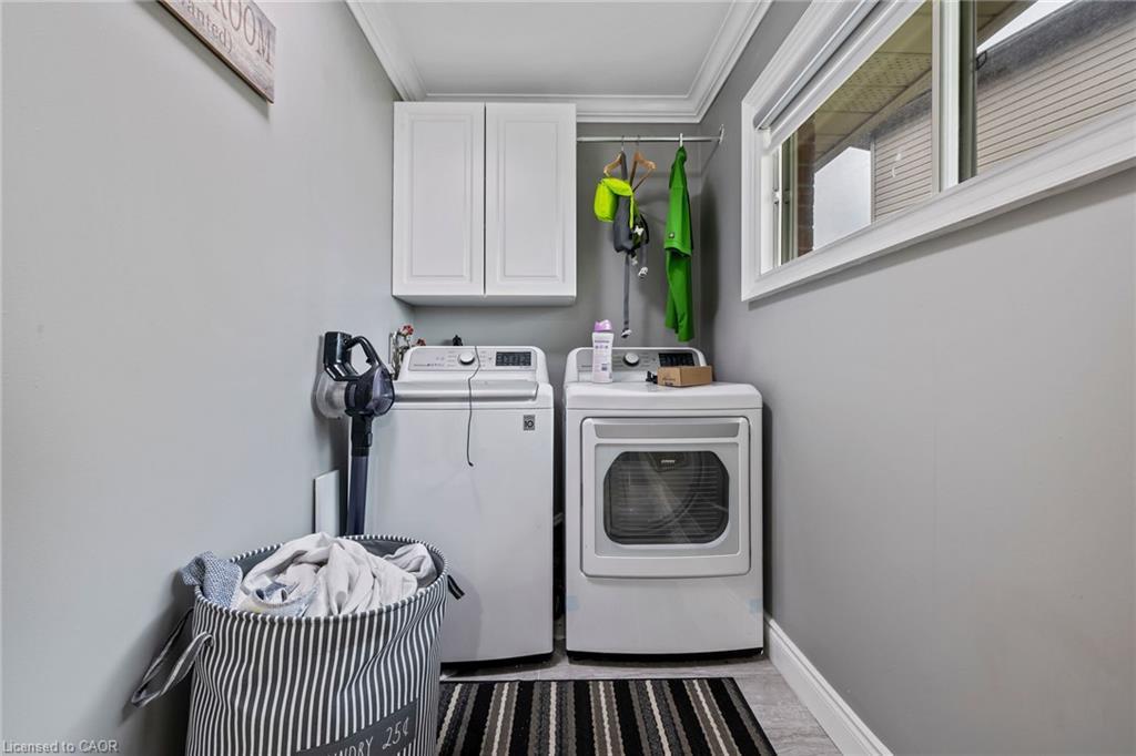 169 Mount Pleasant Street, Brantford, ON - Indoor Photo Showing Laundry Room