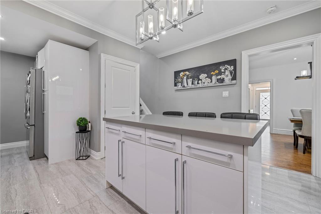 169 Mount Pleasant Street, Brantford, ON - Indoor Photo Showing Other Room