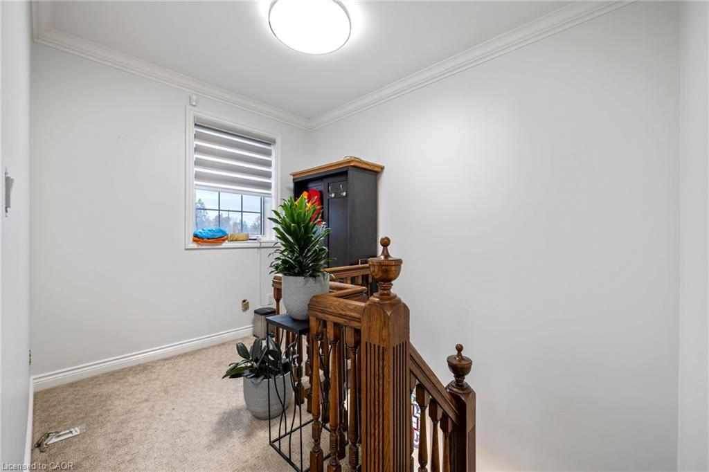 169 Mount Pleasant Street, Brantford, ON - Indoor Photo Showing Other Room