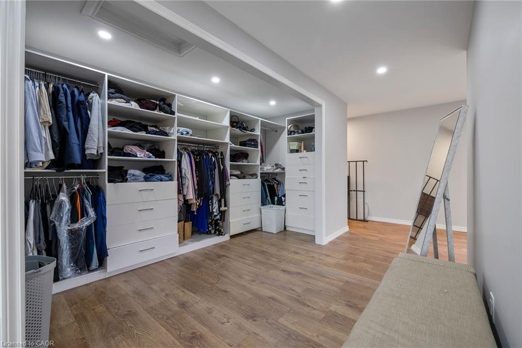 169 Mount Pleasant Street, Brantford, ON - Indoor With Storage