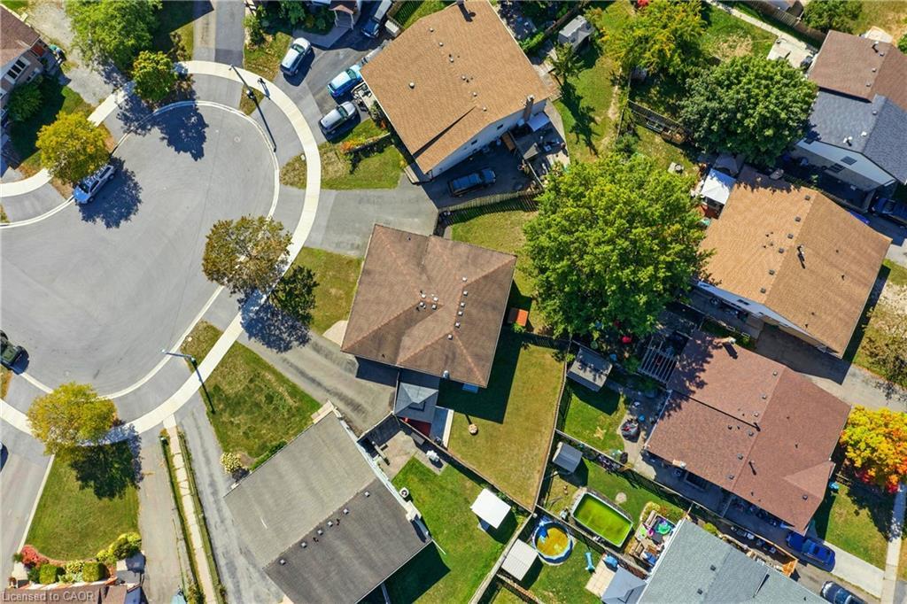 30 Rainbow Court, Welland, ON - Outdoor With View