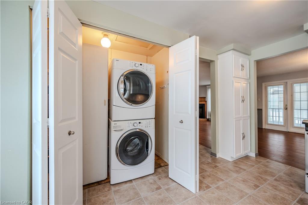 3 Rolling Brook Lane, New Hamburg, ON - Indoor Photo Showing Laundry Room