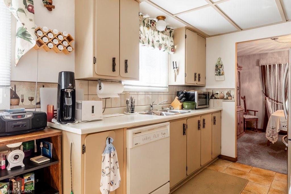 23 Fonthill Road, Hamilton, ON - Indoor