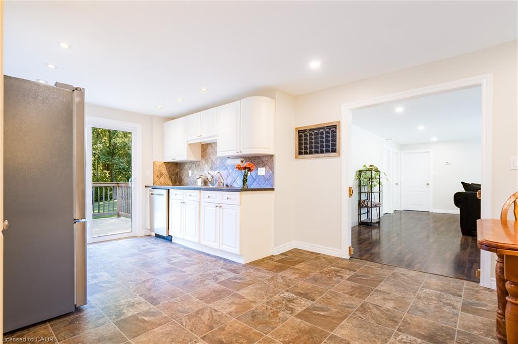 52877 Putman Road, Wainfleet, ON - Indoor Photo Showing Kitchen