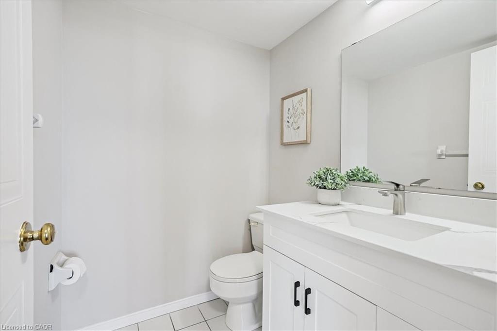 1105-5090 Pinedale Avenue, Burlington, ON - Indoor Photo Showing Bathroom