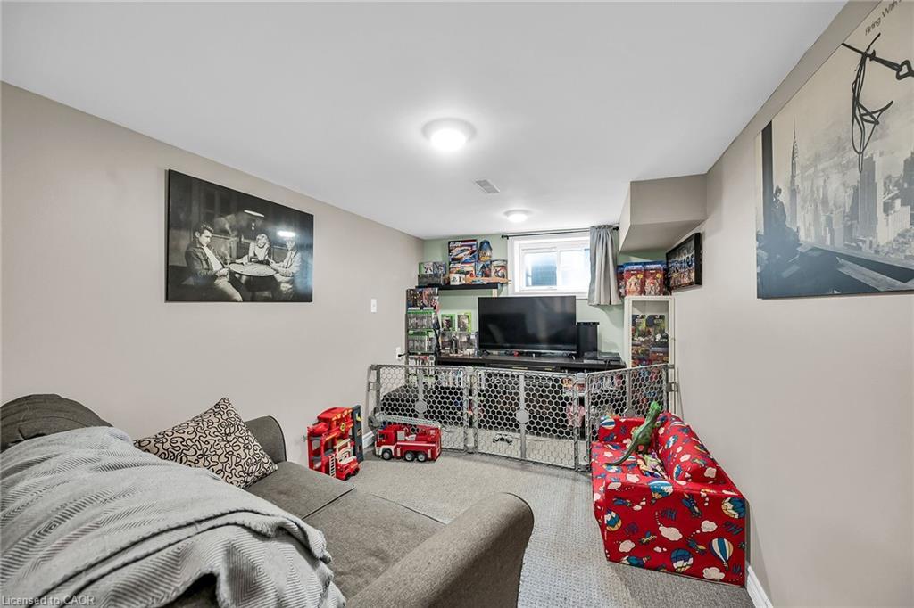 244 Cope Street, Hamilton, ON - Indoor