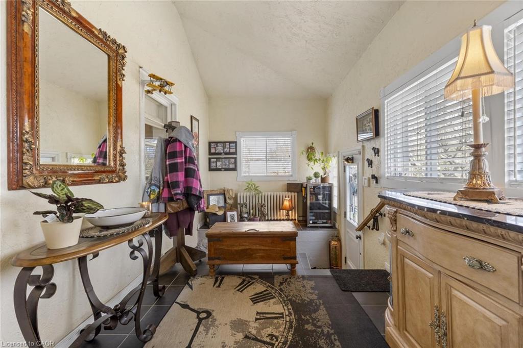 11011 Guelph Line, Milton, ON - Indoor