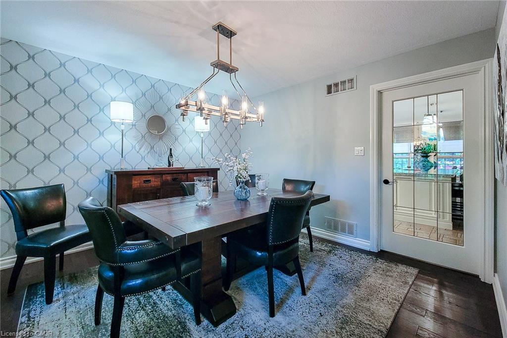 793073 3Rd Line, Mono, ON - Indoor Photo Showing Dining Room