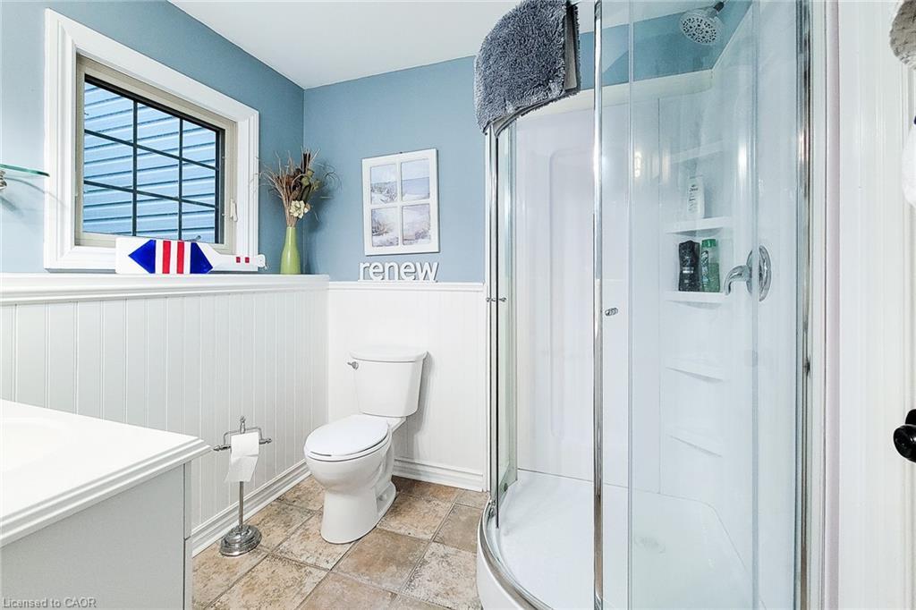 793073 3Rd Line, Mono, ON - Indoor Photo Showing Bathroom