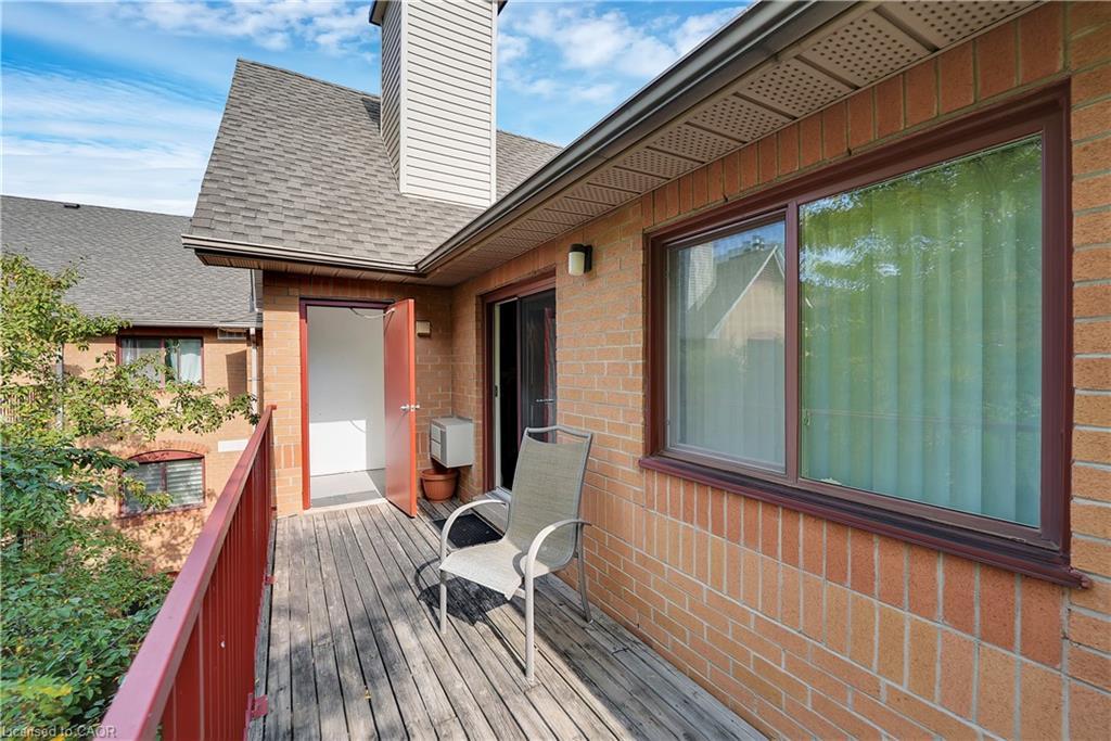 733-1510 Pilgrims Way, Oakville, ON - Outdoor With Exterior