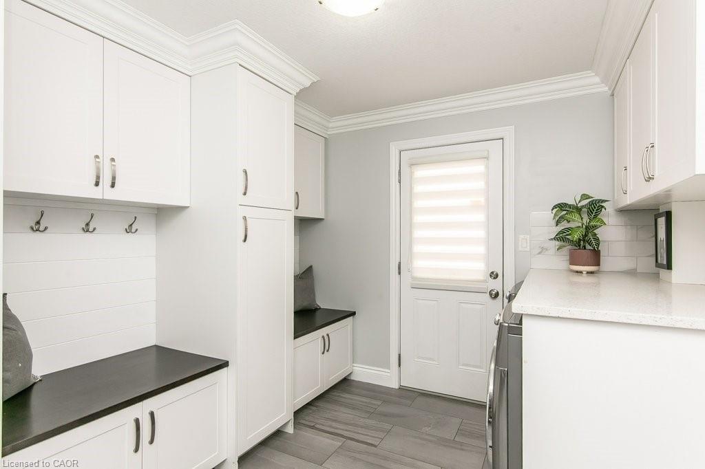 19 Tremaine Drive, Kitchener, ON - Indoor Photo Showing Kitchen