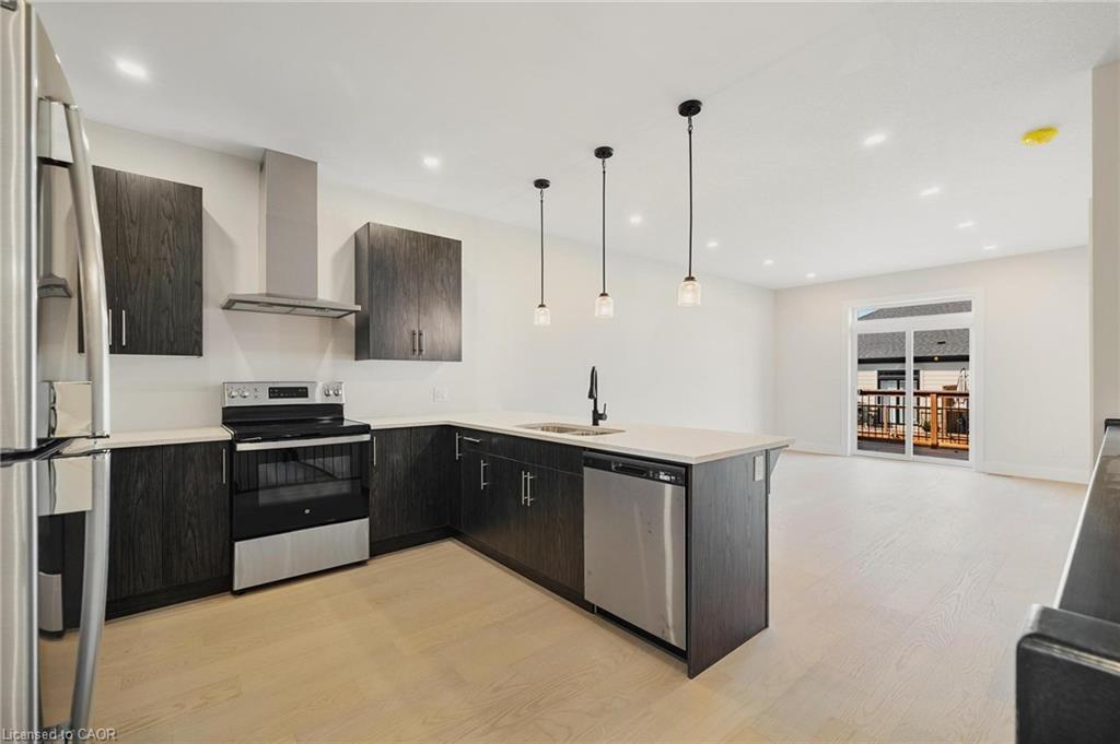 202-12 Washington Street, Norwich, ON - Indoor Photo Showing Kitchen With Stainless Steel Kitchen With Upgraded Kitchen