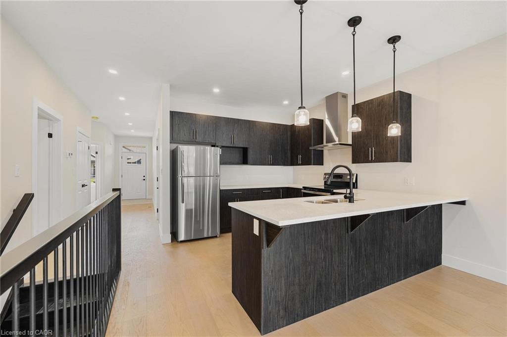 202-12 Washington Street, Norwich, ON - Indoor Photo Showing Kitchen With Stainless Steel Kitchen With Upgraded Kitchen