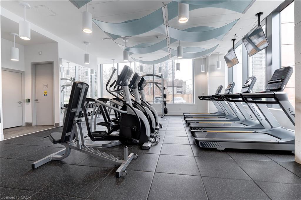 1007-500 Brock Avenue, Burlington, ON - Indoor Photo Showing Gym Room