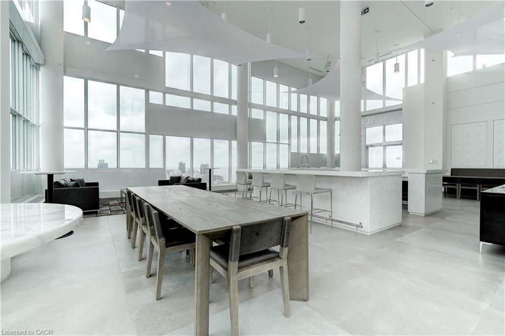 1007-500 Brock Avenue, Burlington, ON - Indoor Photo Showing Dining Room