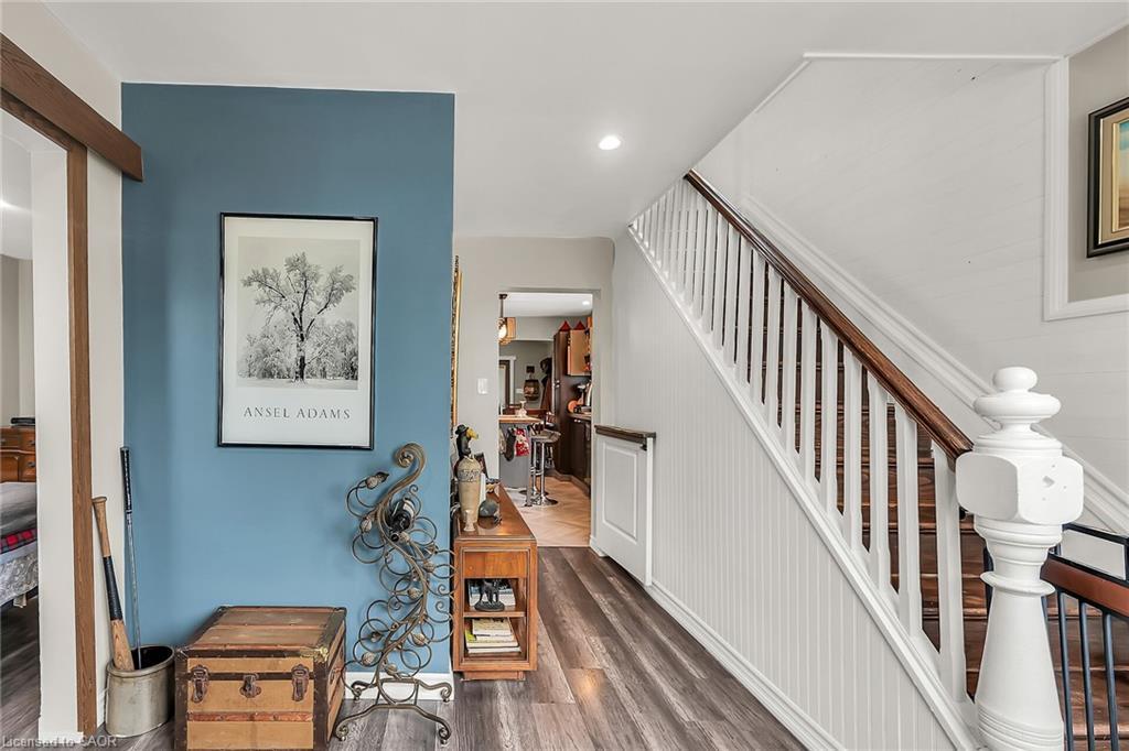 321 East 12Th Street, Hamilton, ON - Indoor Photo Showing Other Room