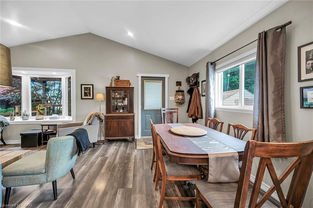 321 East 12Th Street, Hamilton, ON - Indoor Photo Showing Dining Room