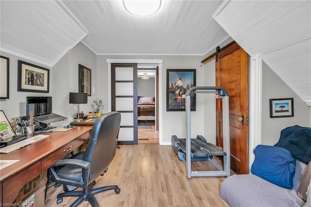 321 East 12Th Street, Hamilton, ON - Indoor Photo Showing Office