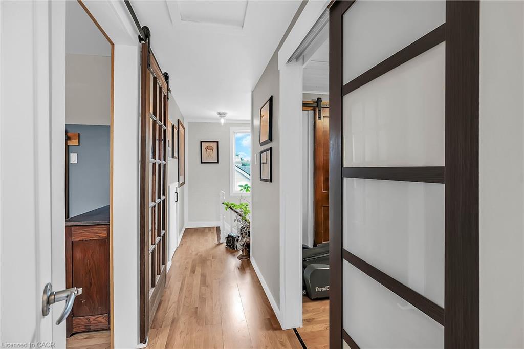 321 East 12Th Street, Hamilton, ON - Indoor Photo Showing Other Room