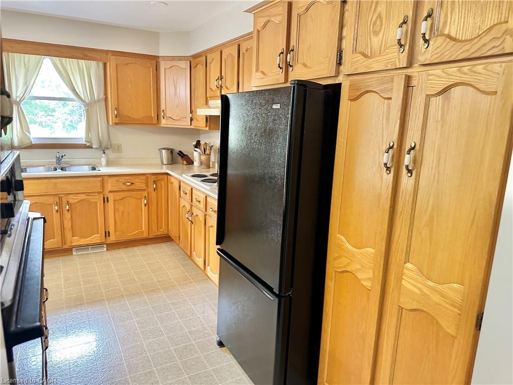 1314 Norfolk County Highway 24 E, Charlotteville, ON - Indoor Photo Showing Kitchen With Double Sink