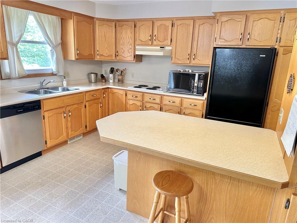 1314 Norfolk County Highway 24 E, Charlotteville, ON - Indoor Photo Showing Kitchen With Double Sink