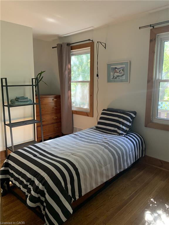 92 Fourth Street E, Collingwood, ON - Indoor Photo Showing Bedroom