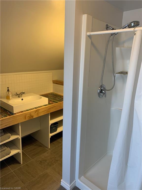 92 Fourth Street E, Collingwood, ON - Indoor Photo Showing Bathroom